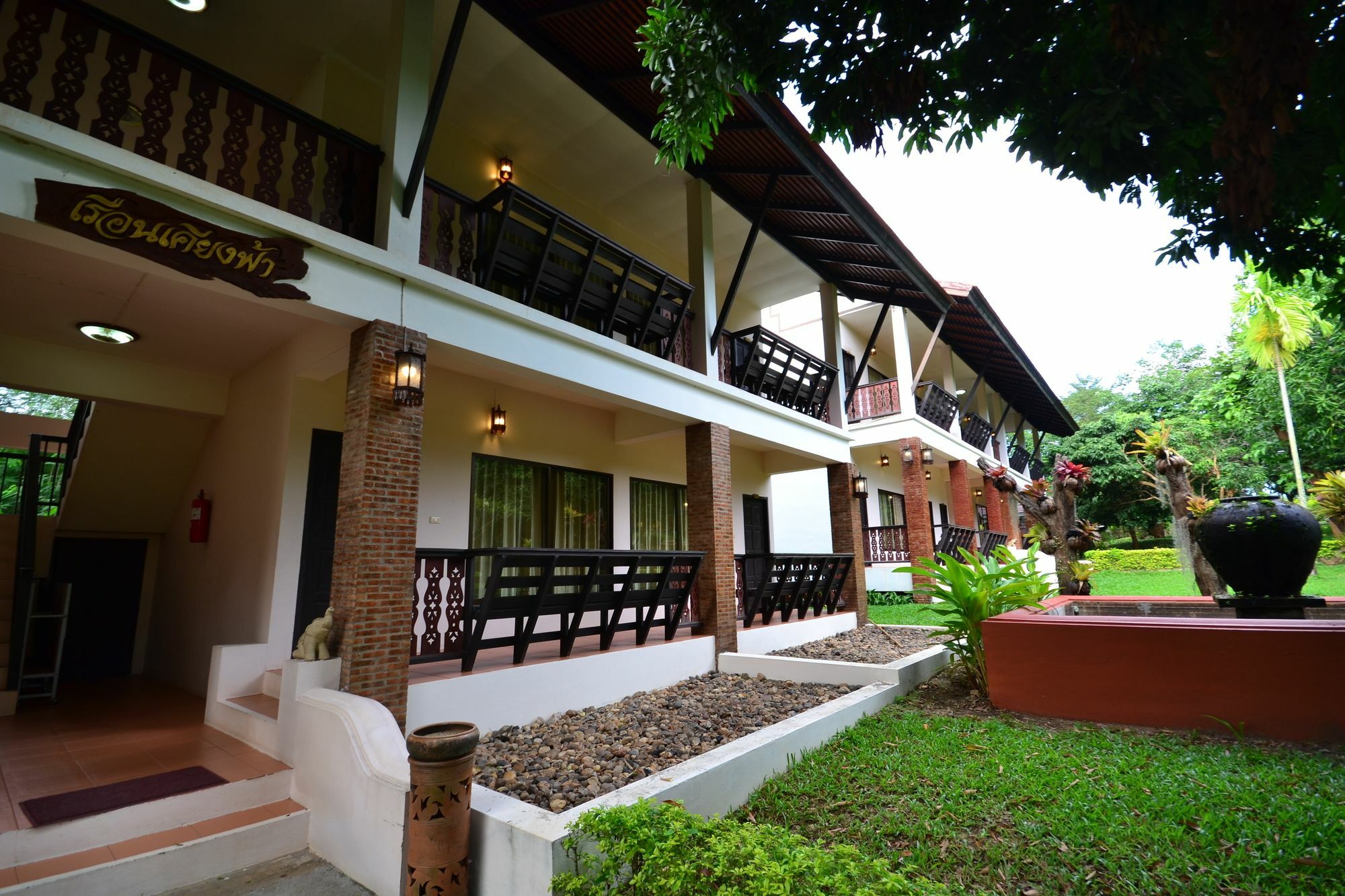 Touch Star Resort - Doi Inthanon Chom Thong Dış mekan fotoğraf
